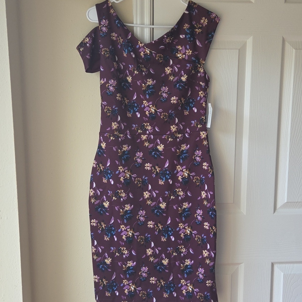 Alexia Admor Knee Length Dress M Robyn Sheath Purple Floral NWT $150